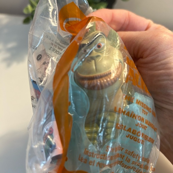 McDonald’s toy, Monsters vs Aliens, The Missing Link - Picture 8 of 8